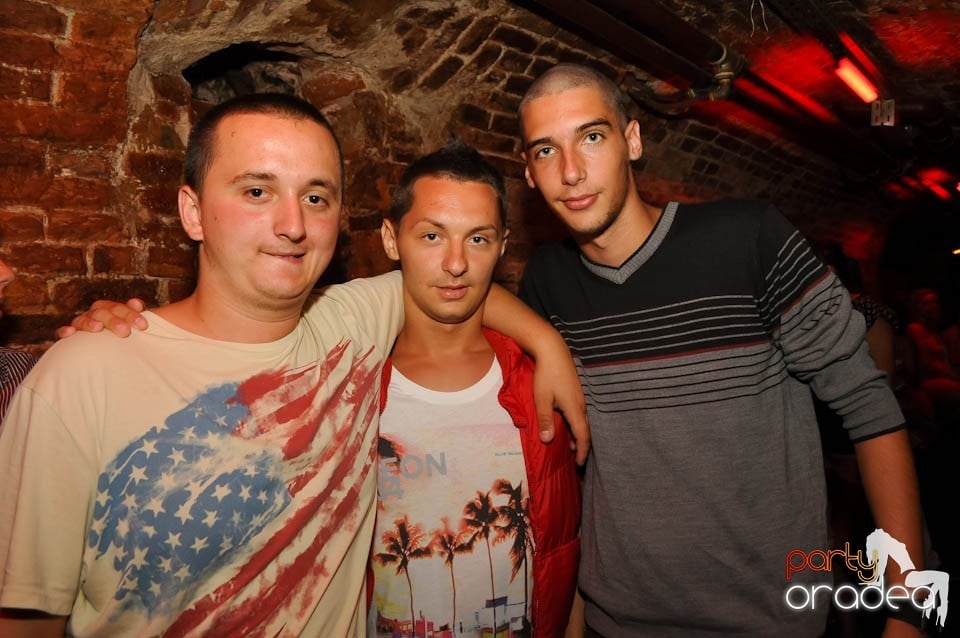 Carlsberg Summer Party continuă în Escape, 