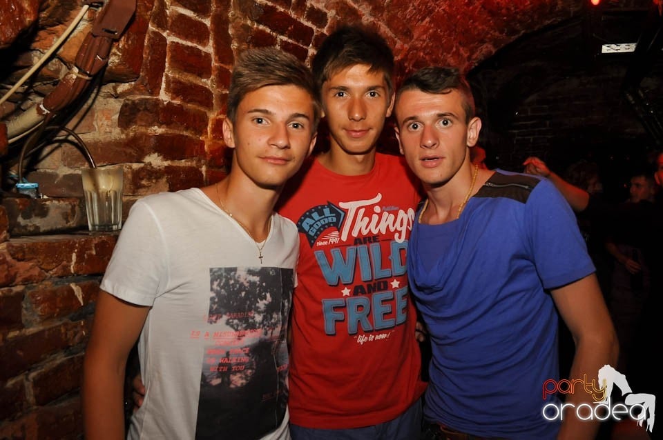 Carlsberg Summer Party continuă în Escape, 