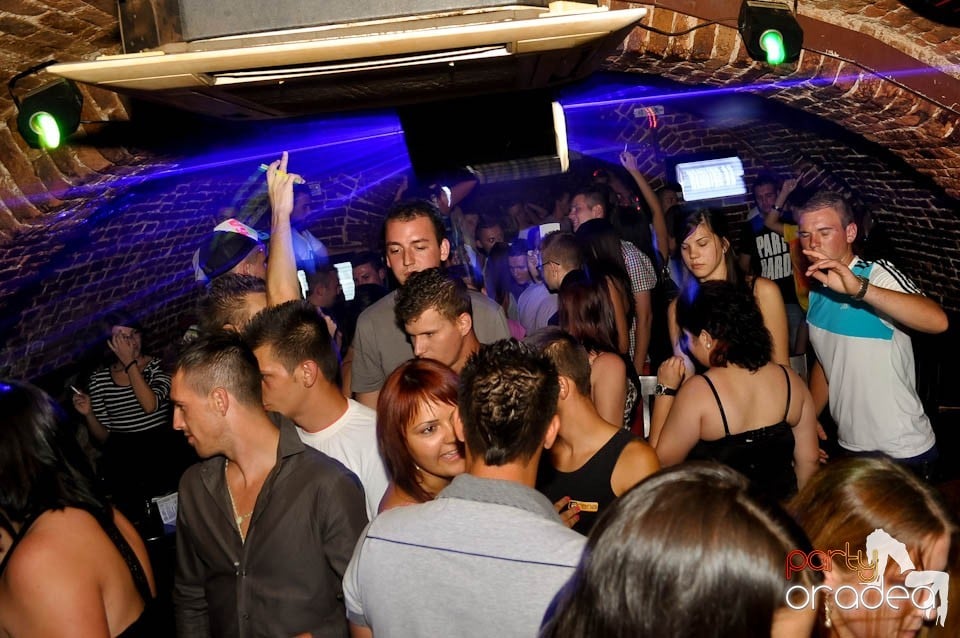 Carlsberg Summer Party continuă în Escape, 