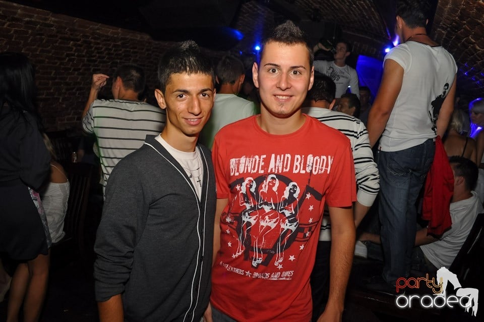 Carlsberg Summer Party continuă, 