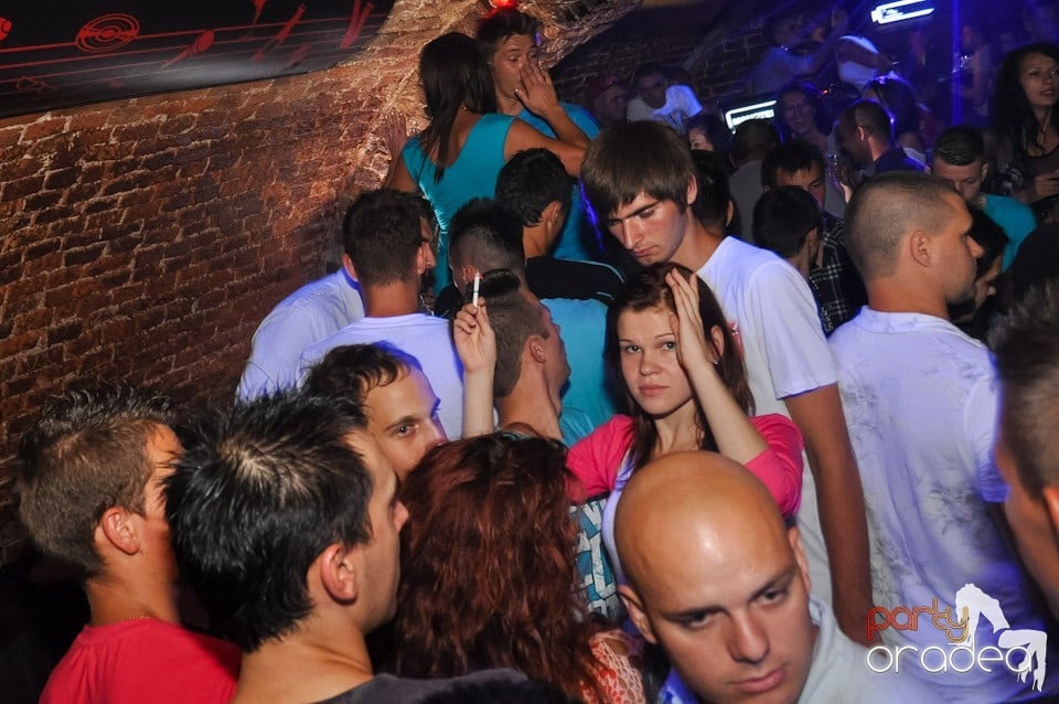 Carlsberg Summer Party continuă, 