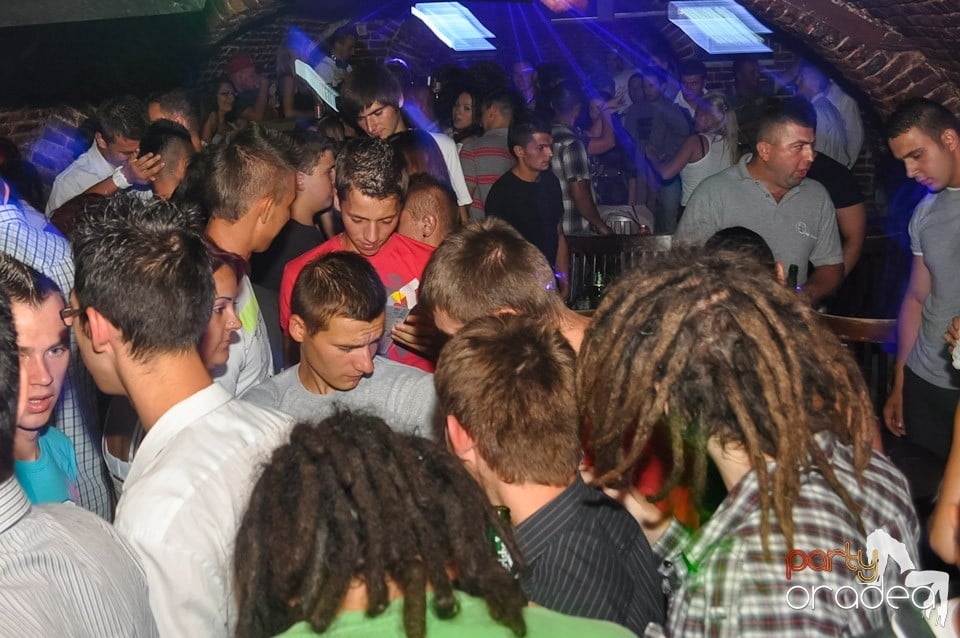 Carlsberg Summer Party continuă, 