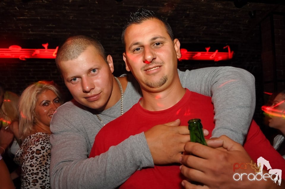 Carlsberg Summer Party continuă, 