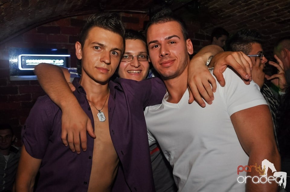 Carlsberg Summer Party continuă, 