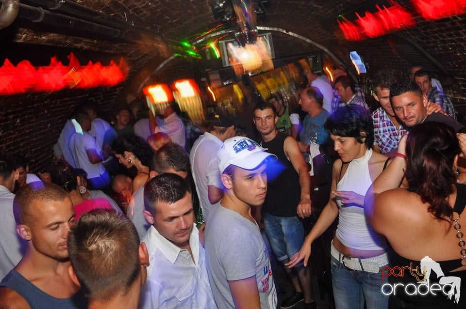 Carlsberg Summer Party continuă, 