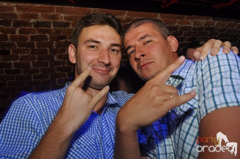 Carlsberg Summer Party continuă, 