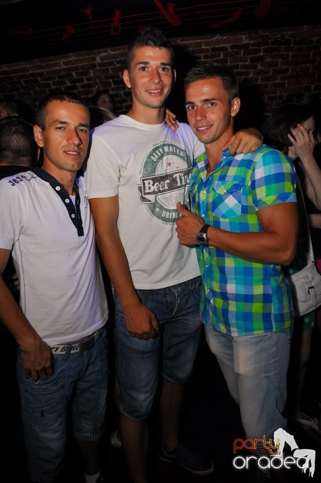 Carlsberg Summer Party în Escape, 