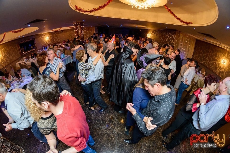 Carnaval în Hotel Internaţional, Hotel Internaţional