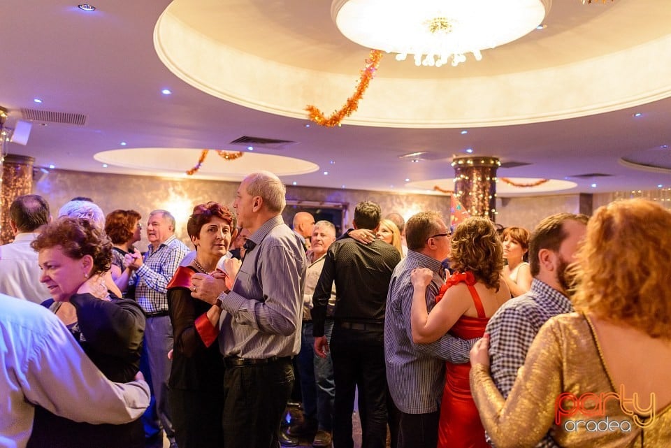 Carnaval în Hotel Internaţional, Hotel Internaţional