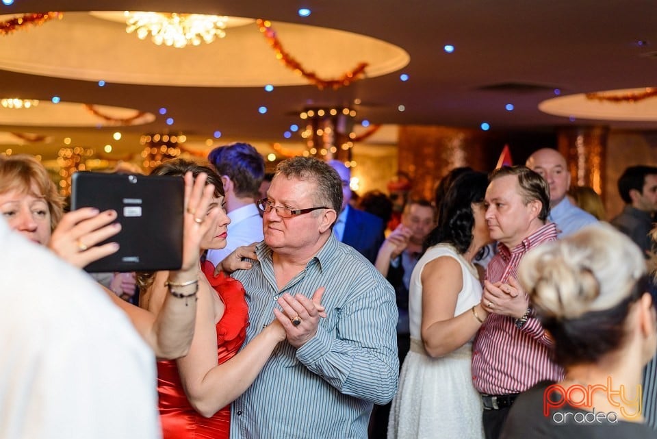 Carnaval în Hotel Internaţional, Hotel Internaţional