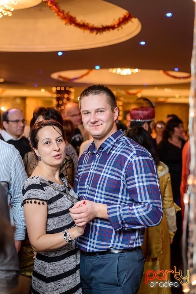 Carnaval în Hotel Internaţional, Hotel Internaţional