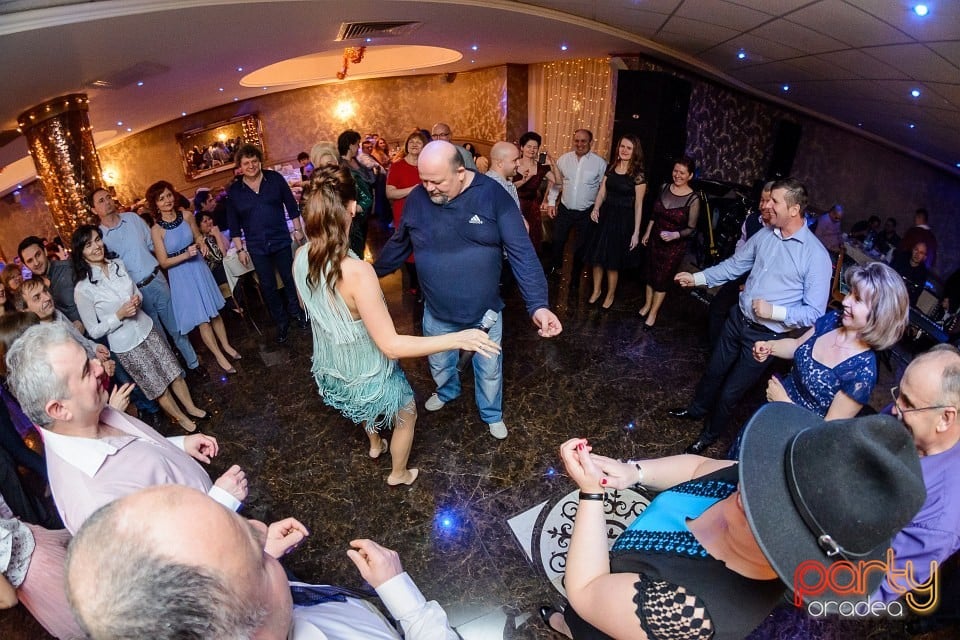 Carnaval în Hotel Internaţional, Hotel Internaţional