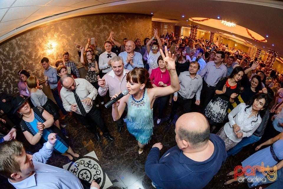 Carnaval în Hotel Internaţional, Hotel Internaţional