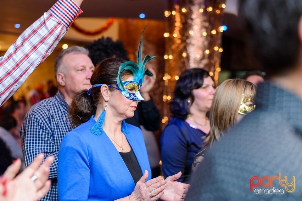 Carnaval în Hotel Internaţional, Hotel Internaţional