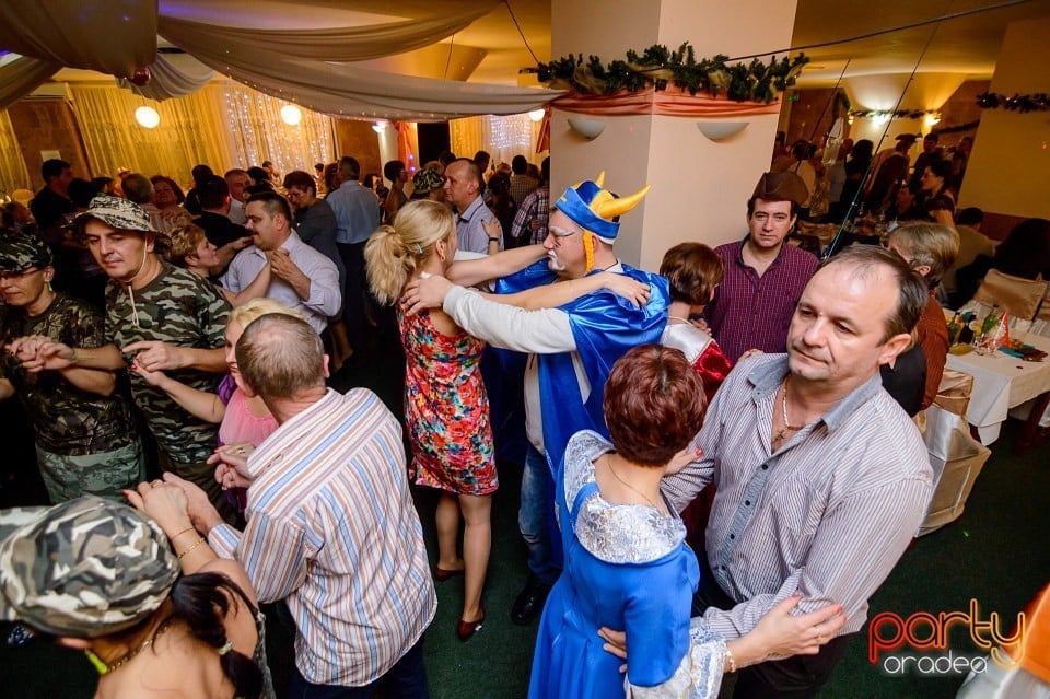 Carnaval în Hotel Mureş, Hotel Mureş