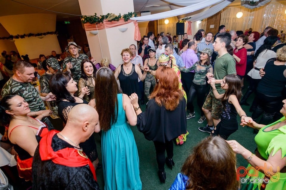 Carnaval în Hotel Mureş, Hotel Mureş