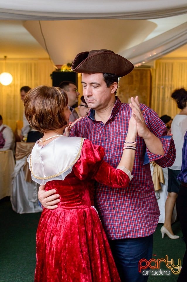 Carnaval în Hotel Mureş, Hotel Mureş