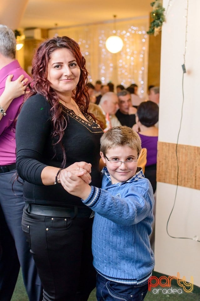 Carnaval în Hotel Mureş, Hotel Mureş