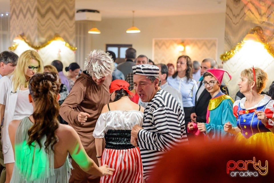 Carnaval în Hotel Poieniţa, Hotel Poieniţa