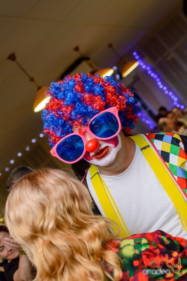 Carnaval în Hotel Poieniţa, Hotel Poieniţa