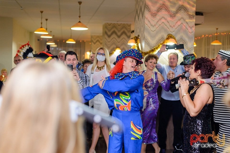 Carnaval în Hotel Poieniţa, Hotel Poieniţa