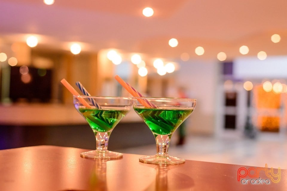 Carnaval în Hotel Termal, Hotel Termal