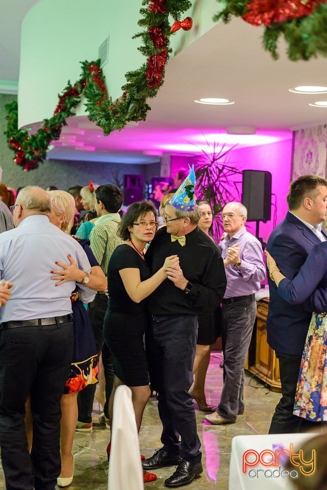 Carnaval în Hotel Termal, Hotel Termal
