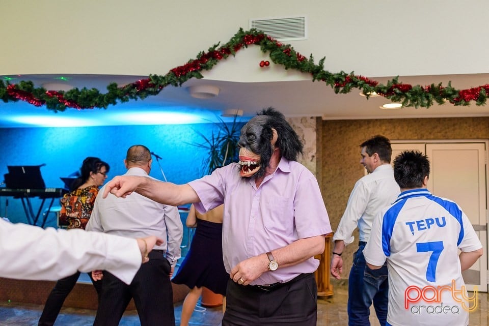 Carnaval în Hotel Termal, Hotel Termal