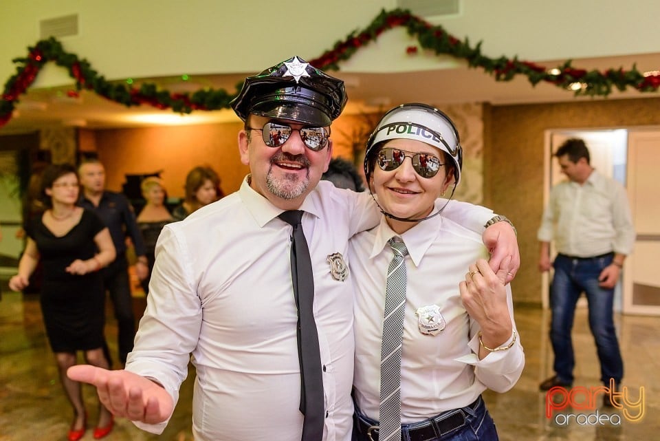 Carnaval în Hotel Termal, Hotel Termal