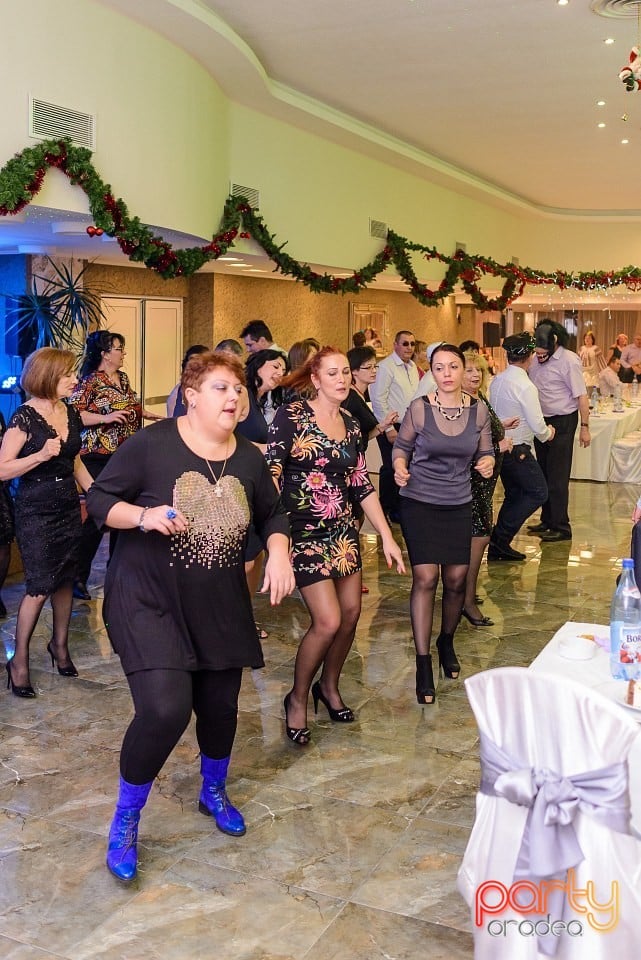Carnaval în Hotel Termal, Hotel Termal