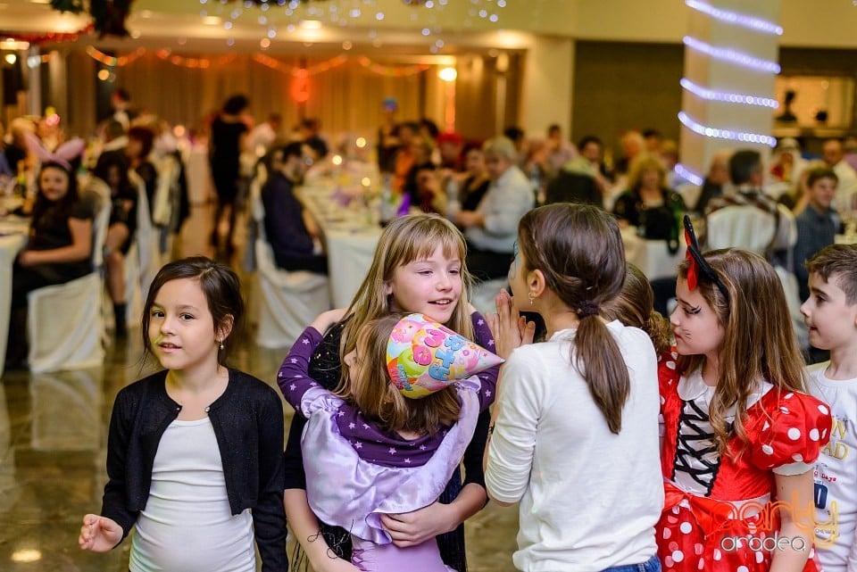 Carnaval în Hotel Termal, Hotel Termal