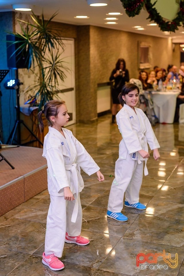 Carnaval în Hotel Termal, Hotel Termal