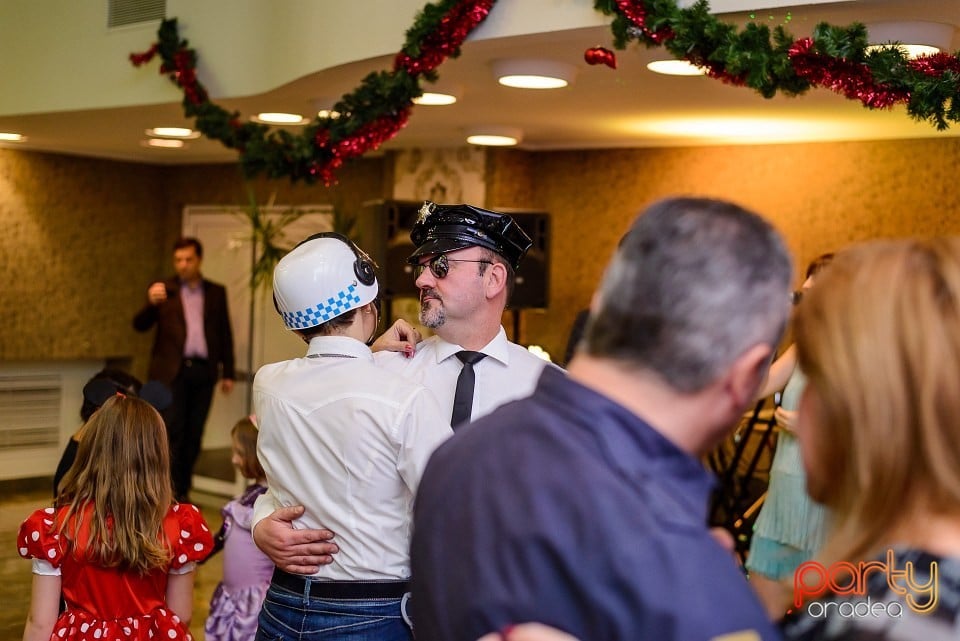 Carnaval în Hotel Termal, Hotel Termal