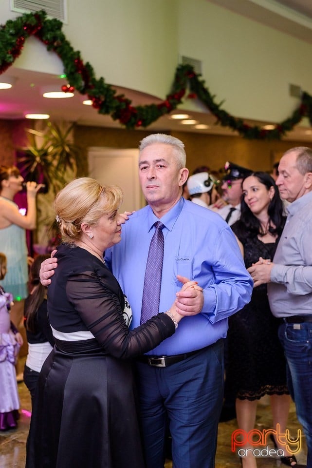Carnaval în Hotel Termal, Hotel Termal