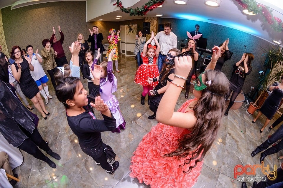 Carnaval în Hotel Termal, Hotel Termal