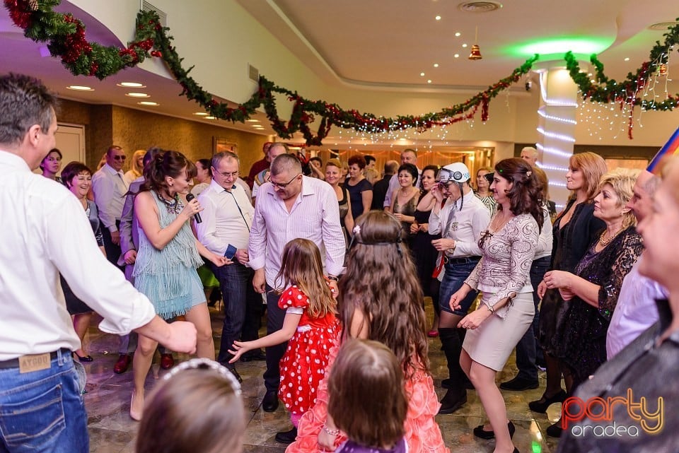 Carnaval în Hotel Termal, Hotel Termal