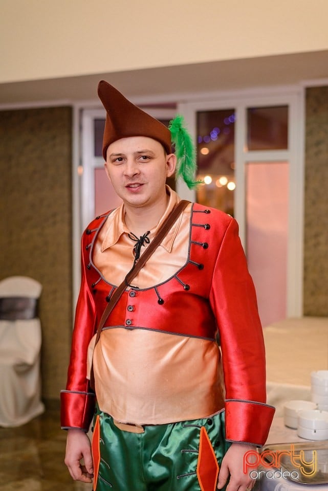 Carnaval în Hotel Termal, Hotel Termal