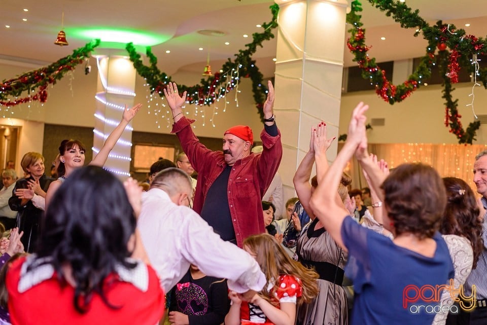 Carnaval în Hotel Termal, Hotel Termal