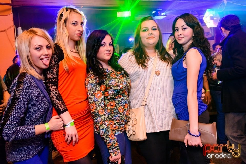 Carnaval Party, Royal Party House