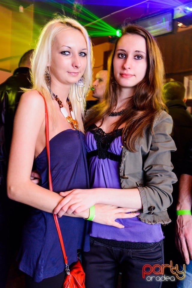 Carnaval Party, Royal Party House