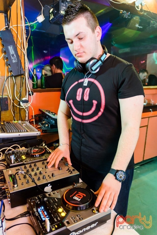 Carnaval Party, Royal Party House