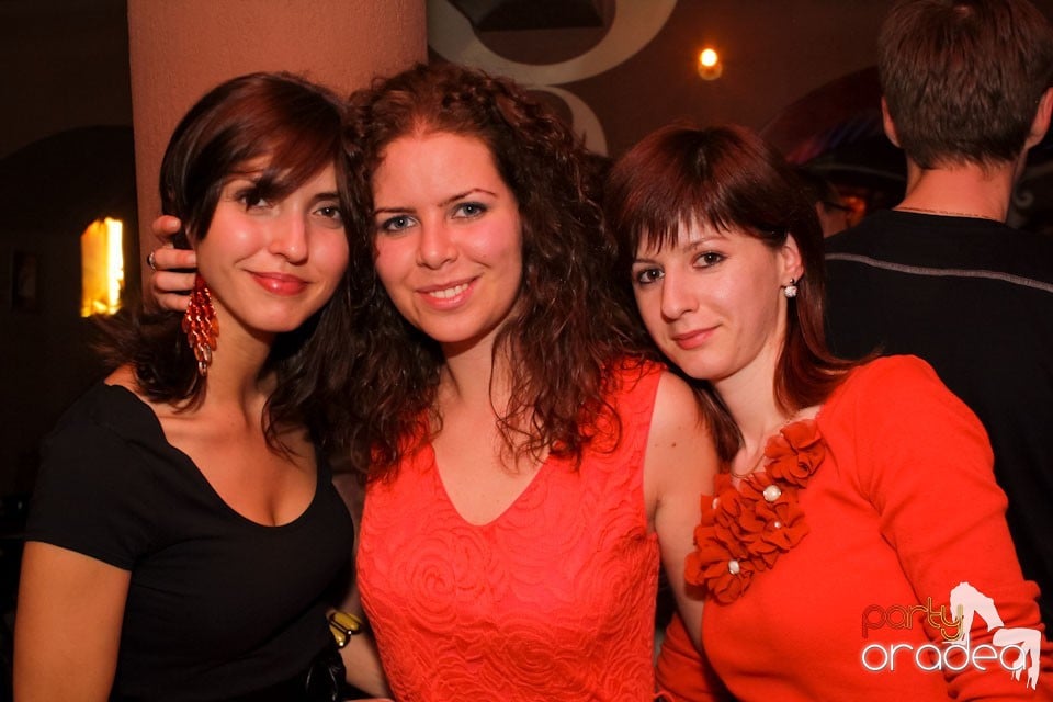 Carnaval Weekend Party în Chanson Café, 