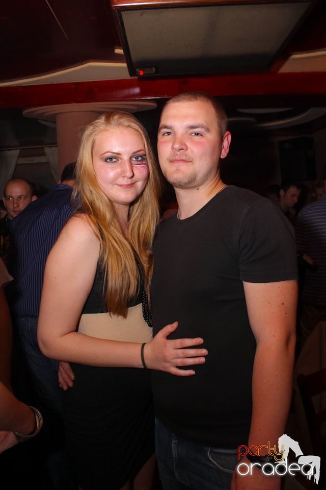 Carnaval Weekend Party în Chanson Café, 