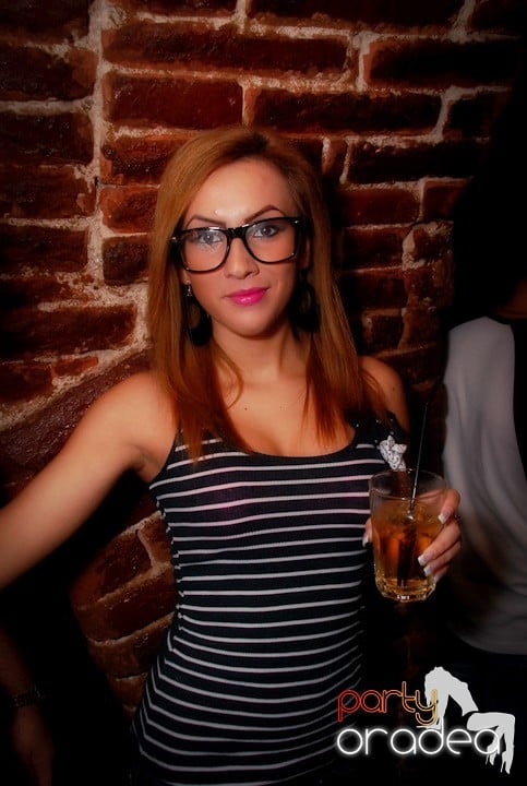 Câştigătorii se adună în Club Escape,