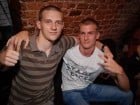 Câştigătorii se adună în Club Escape