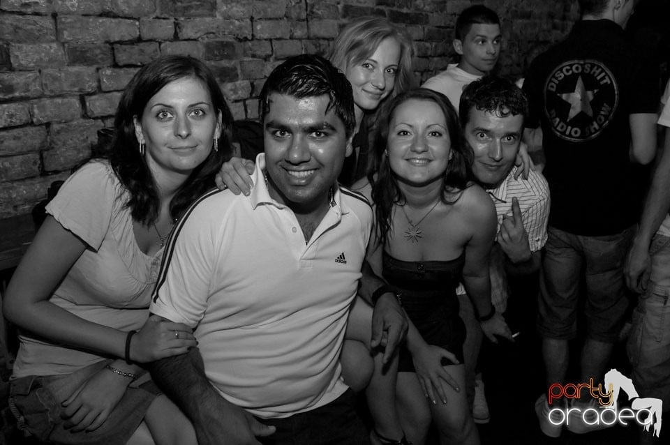 Caveman in the Mix @ Club Escape,