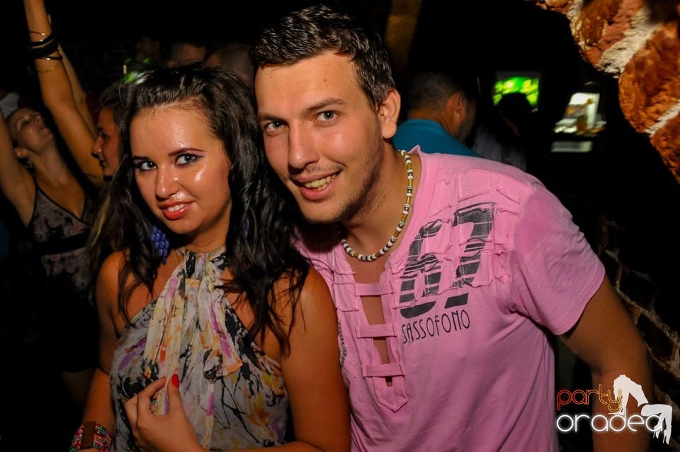 Caveman in the Mix @ Club Escape, 