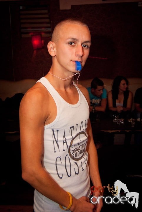 Celebrating Faith în Club Seven,