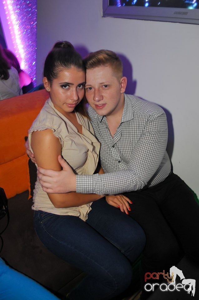 Champagne Showers Party în Heat Club,
