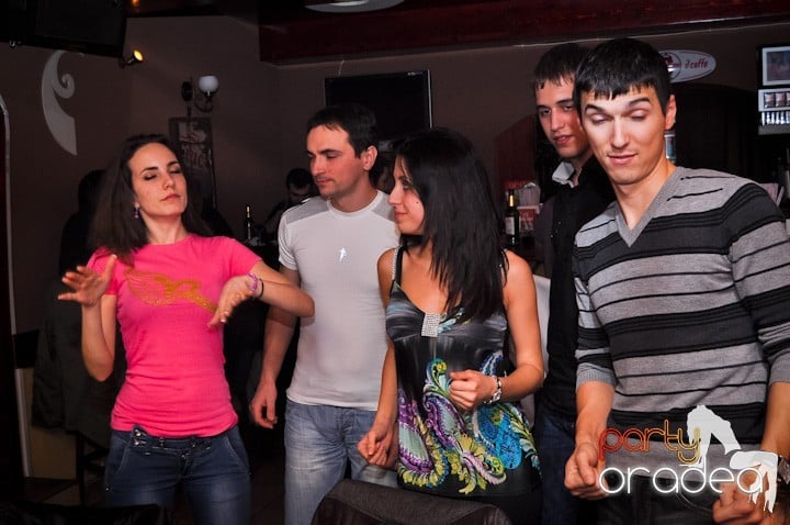 Chanson petrece mai departe, 